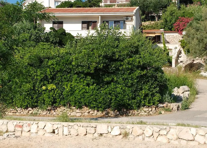 Mircek Apartment Pag Town